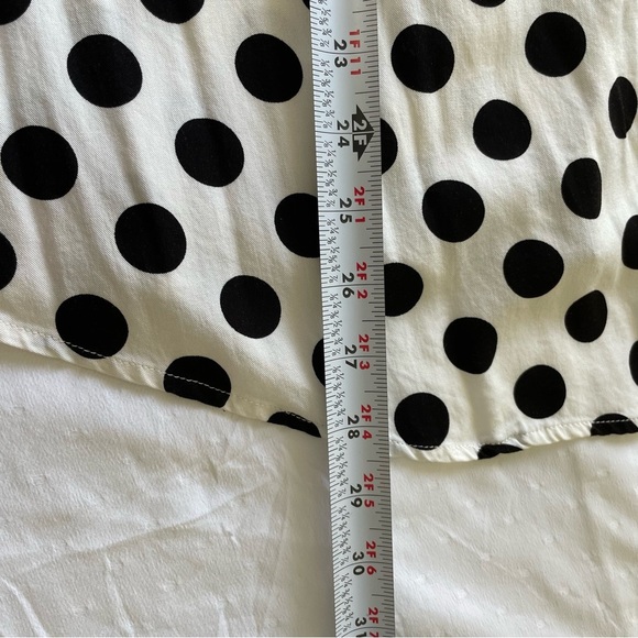 Torrid Women’s Size 3X white with black polka dots spaghetti strap cami - Picture 4 of 9